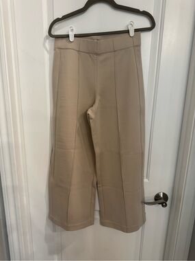 Wide Leg Crop Trousers in Neutral Beige